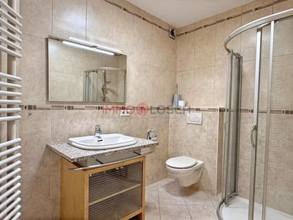 Commercial premises with 1 bedroom(s) to rent in Howald