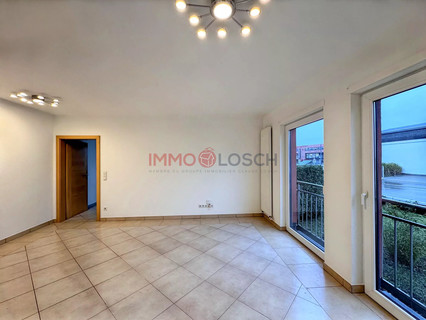 Commercial premises with 1 bedroom(s) to rent in Howald