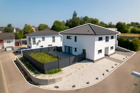 House with 4 bedroom(s) to sell in Perl