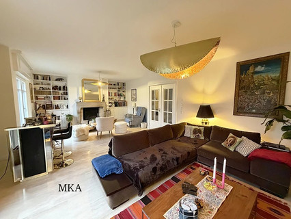 Moradia geminada com 6 quarto(s) para venda em Luxembourg-Merl