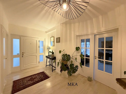 Moradia geminada com 6 quarto(s) para venda em Luxembourg-Merl