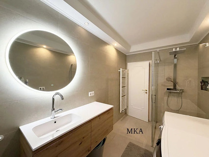 Moradia geminada com 6 quarto(s) para venda em Luxembourg-Merl