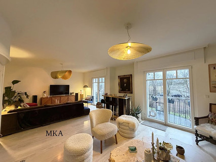 Moradia geminada com 6 quarto(s) para venda em Luxembourg-Merl