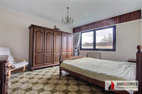 Moradia com 3 quarto(s) para venda em Esch-sur-Alzette