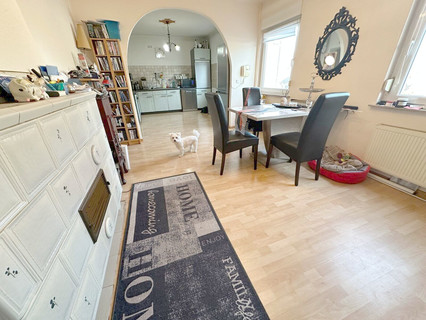 House with 4 bedroom(s) to sell in Treves-Euren