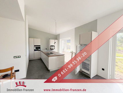 House with 4 bedroom(s) to sell in Orenhofen