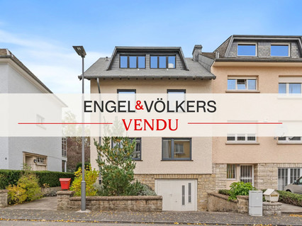 Moradia geminada com 4 quarto(s) para venda em Bereldange