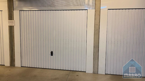 Büro 2 Zimmer zu verkaufen in Esch-sur-Alzette