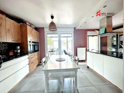 Haus 4 Zimmer zu verkaufen in Soleuvre