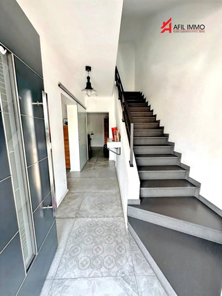 Haus 4 Zimmer zu verkaufen in Soleuvre