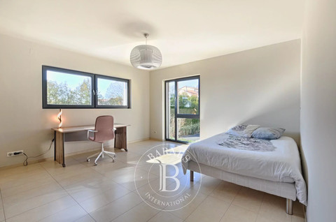 Villa with 4 bedroom(s) to sell in Thionville