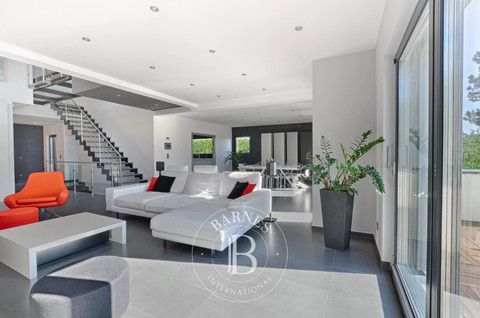 Villa with 4 bedroom(s) to sell in Thionville