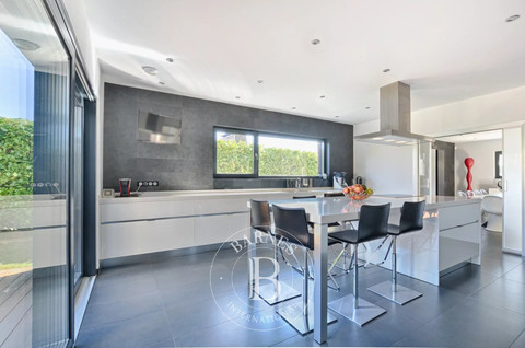 Villa with 4 bedroom(s) to sell in Thionville