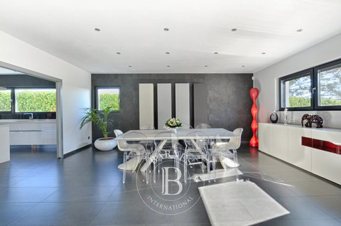 Villa with 4 bedroom(s) to sell in Thionville