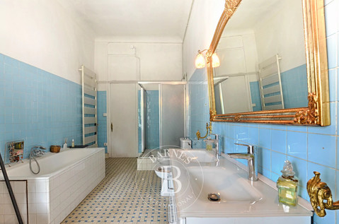 Luxurious house with 11 bedroom(s) to sell in Nancy