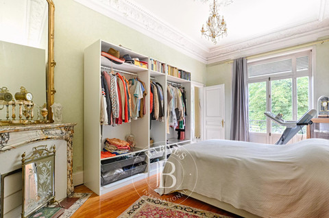 Luxurious house with 11 bedroom(s) to sell in Nancy