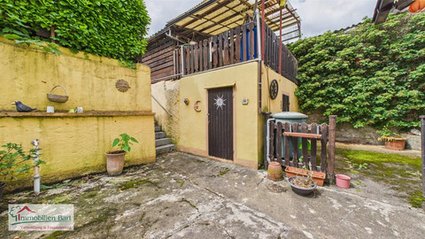 House with 4  bedroom(s) to sell in Perl