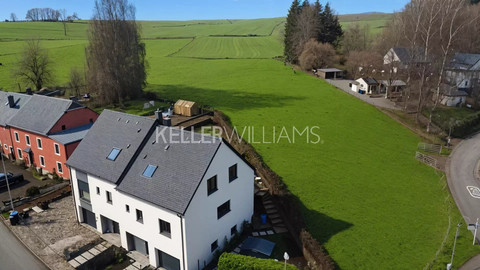 Moradia com 4 quarto(s) para venda em Colpach-Haut