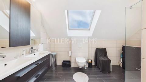 Moradia com 4 quarto(s) para venda em Colpach-Haut