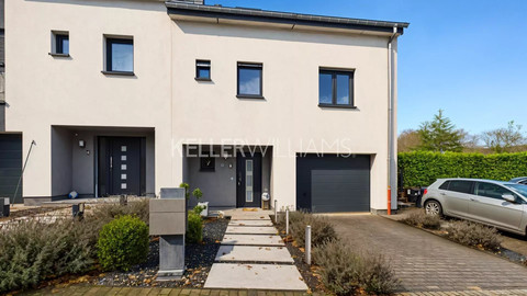 Moradia com 4 quarto(s) para venda em Colpach-Haut