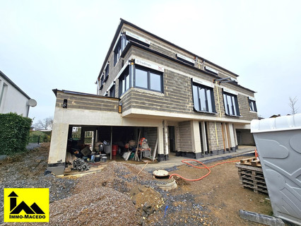 Semi-detached with 5 bedroom(s) to sell in Mersch