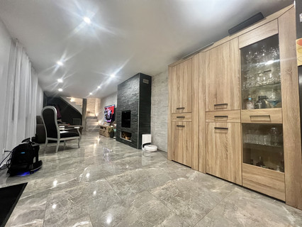 House with 4 bedroom(s) to sell in Assel