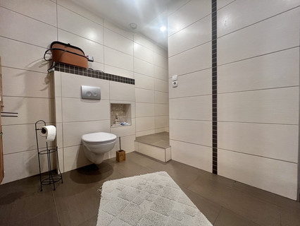 House with 4 bedroom(s) to sell in Assel