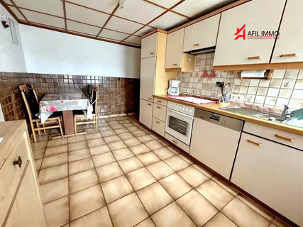 Semi-detached with 5 bedroom(s) to sell in Rosport