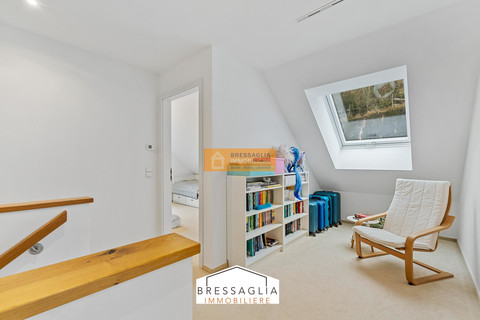 Moradia individual com 5 quarto(s) para venda em Gostingen