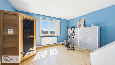 House with 5  bedroom(s) to sell in Freudenburg