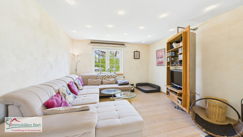 House with 5  bedroom(s) to sell in Perl