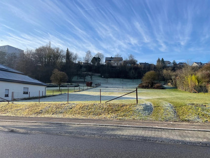 Land to sell in Oberanven