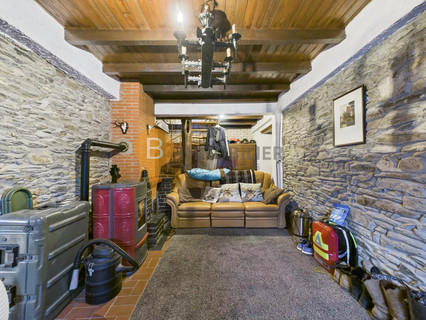 Moradia geminada com 3 quarto(s) para venda em Boulaide