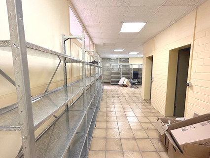 Warehouse/storage area to sell in Treves-Euren