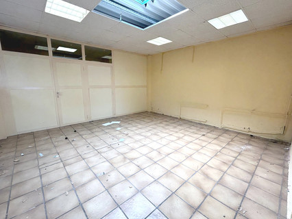 Warehouse/storage area to sell in Treves-Euren