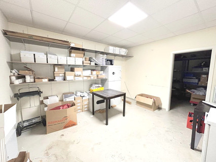 Warehouse/storage area to sell in Treves-Euren