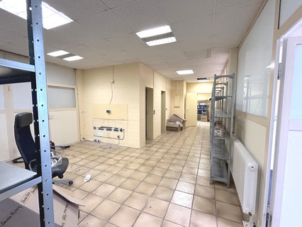 Warehouse/storage area to sell in Treves-Euren