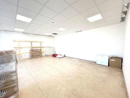 Warehouse/storage area to sell in Treves-Euren