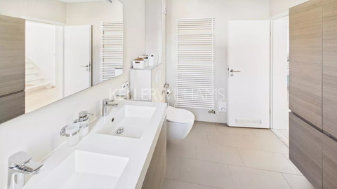 Triplex with 4 bedroom(s) to sell in Bridel