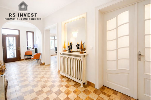 Casa senhorial com 4 quarto(s) para venda em Luxembourg-Limpertsberg