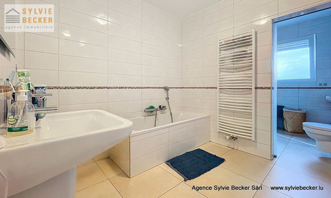 Apartamento com 3 quarto(s) para venda em Bridel