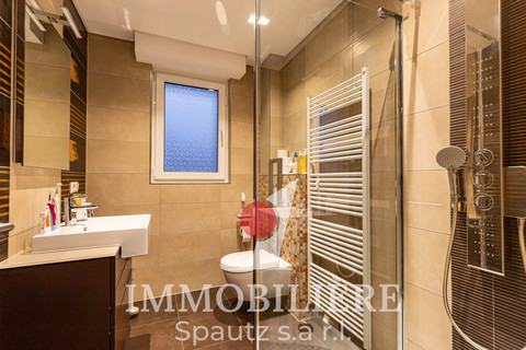 Apartamento com 3 quarto(s) para venda em Reuland