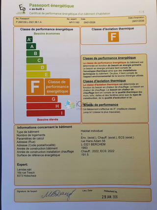 Moradia com 5 quarto(s) para venda em Berchem