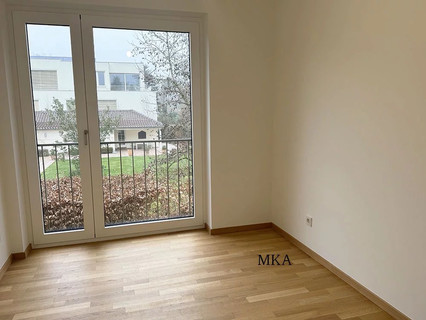 Apartamento com 3 quarto(s) para venda em Senningerberg