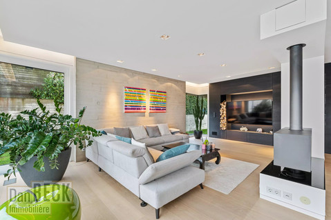 Moradia com 4 quarto(s) para venda em Ellange