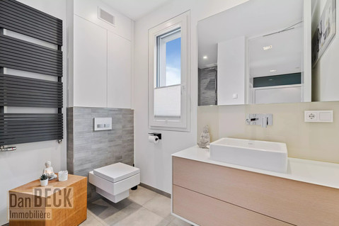 Moradia com 4 quarto(s) para venda em Ellange