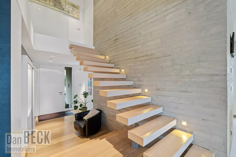 Moradia com 4 quarto(s) para venda em Ellange