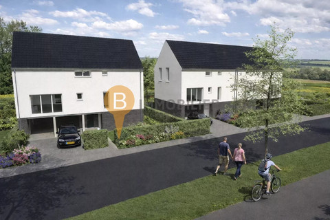 Maison 4 chambre(s) à vendre à Born