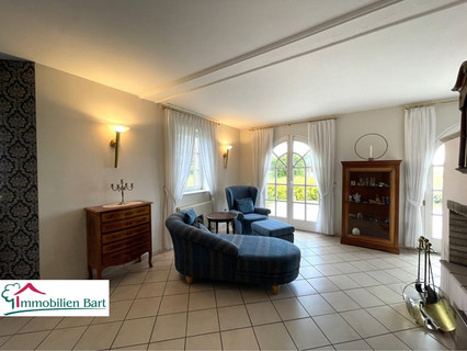 Moradia com 4  quarto(s) para venda em Merzkirchen