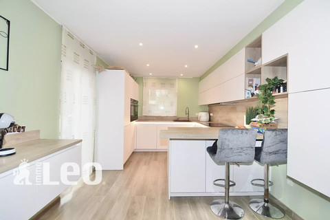 Moradia com 3 quarto(s) para venda em Roth a.d. Our